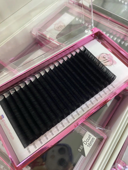 0.5 volume jujuonthatlash cashmere