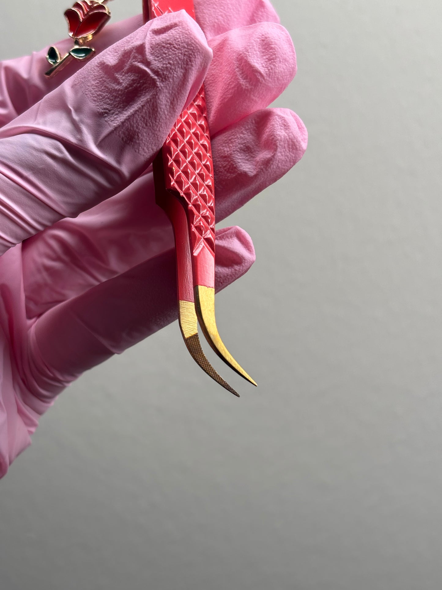 Fiber Tip Charm Tweezer