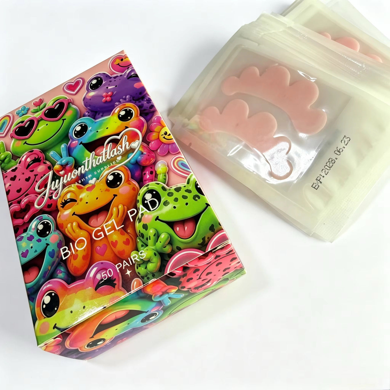 🌈 Locked In Babe Bio Pads 🐸